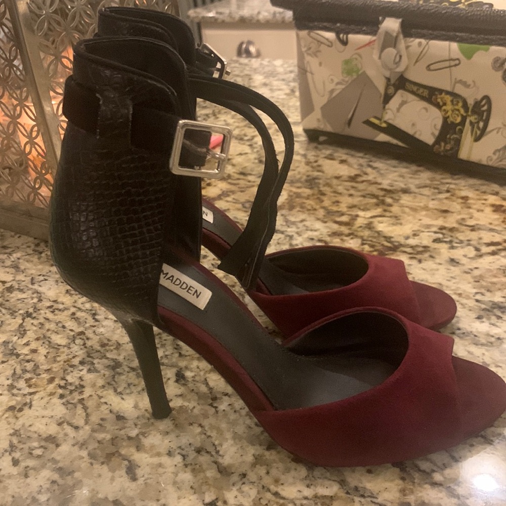 Steve Madden stilettos size 8
